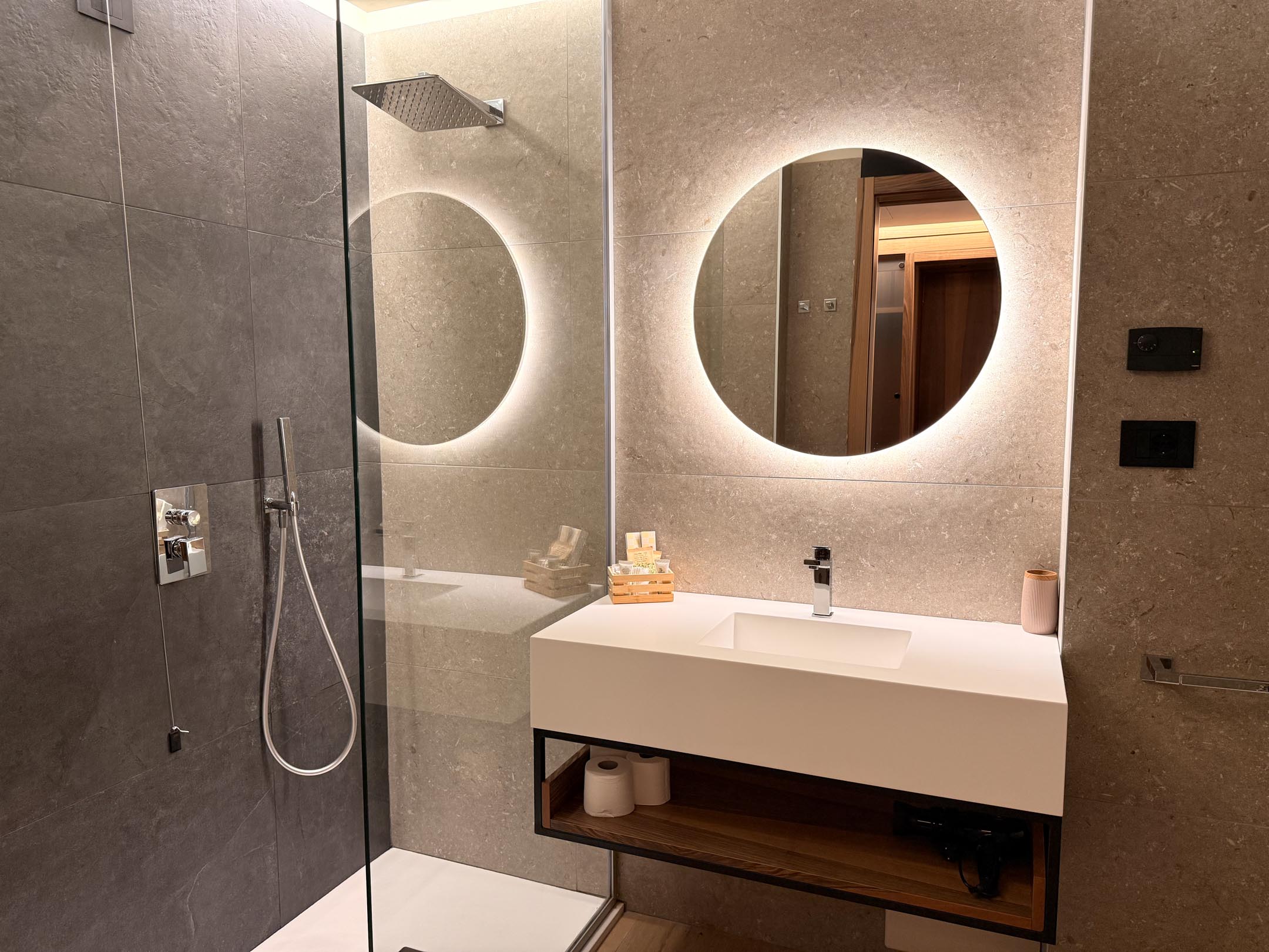 Hotel Alevic Sirmione centro vicino terme