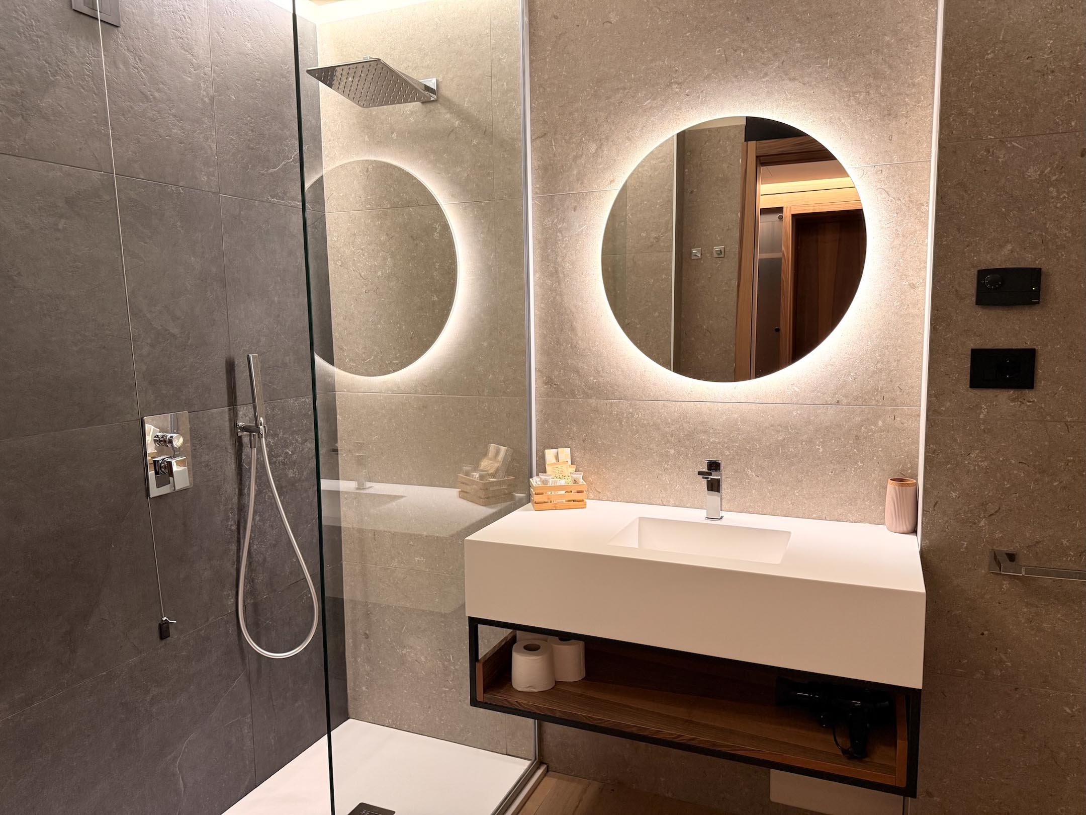 Hotel Alevic Sirmione centro vicino terme